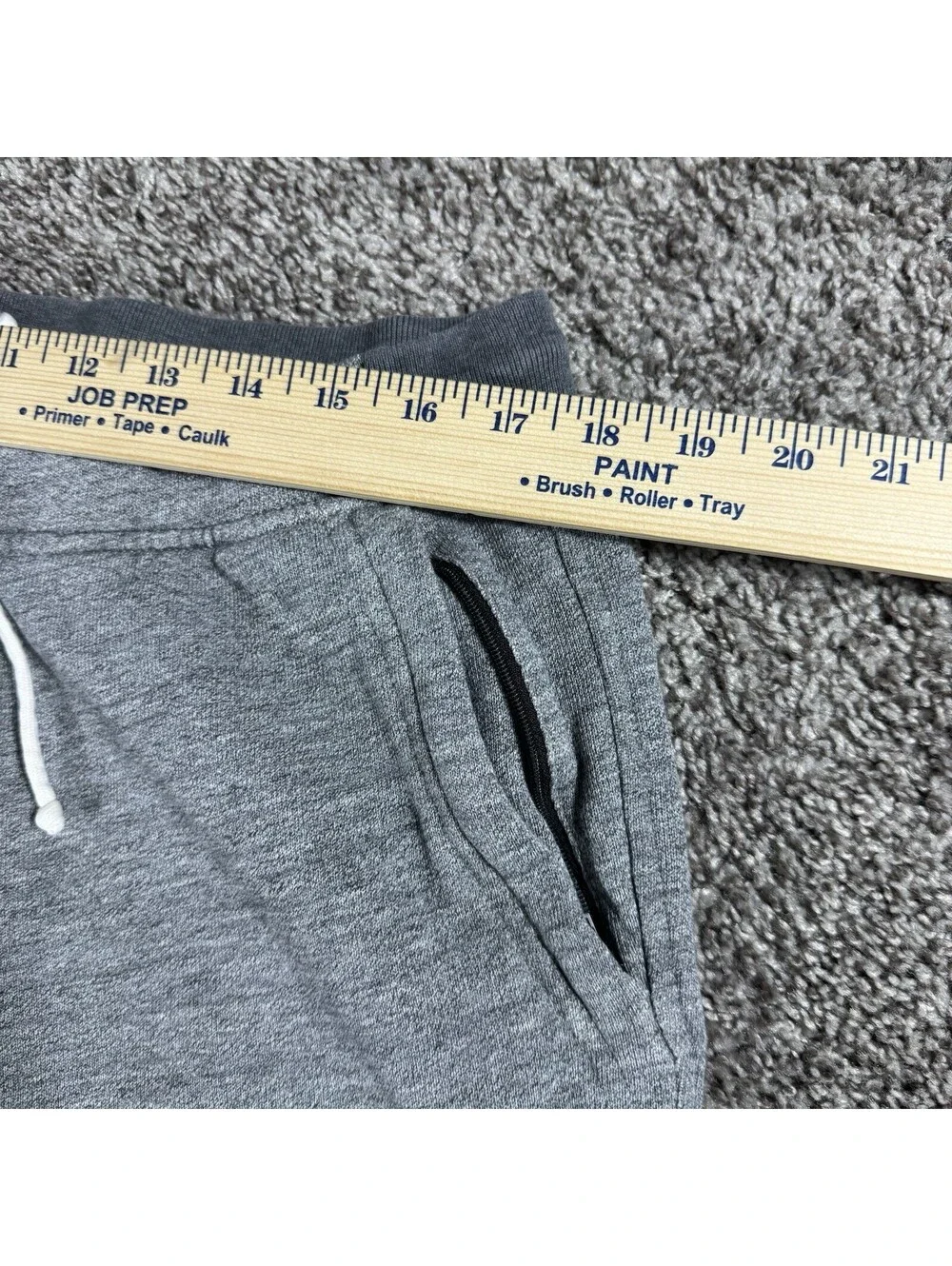 J Crew Sportswear Tapered Workout Jogger Sweatpants in Gray Colorway  Large